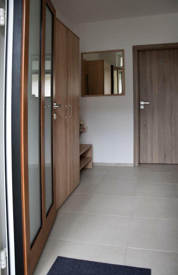 Elemir Appartement Bešeňová Buitenkant foto