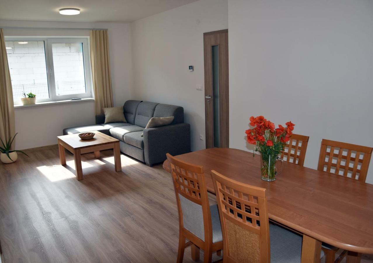 Elemir Appartement Bešeňová Buitenkant foto