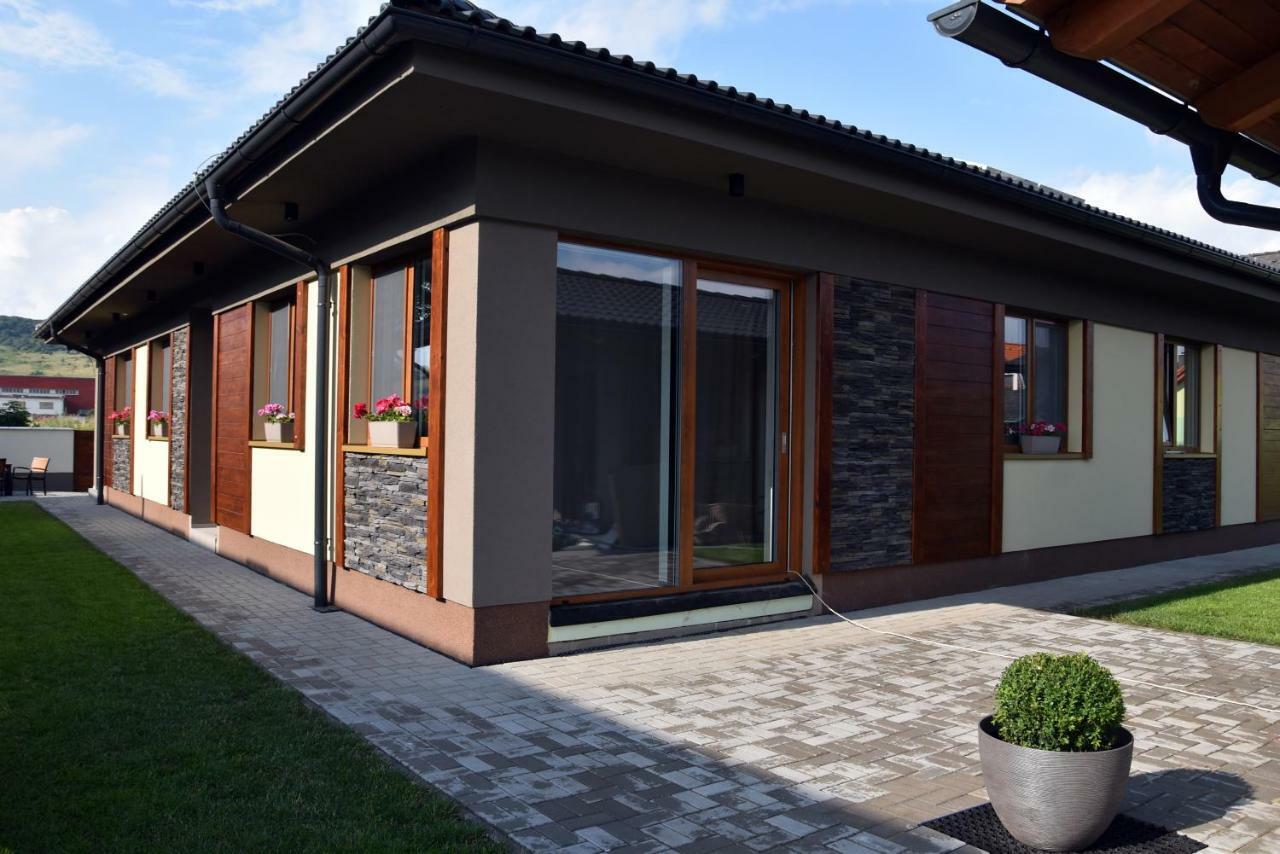 Elemir Appartement Bešeňová Buitenkant foto