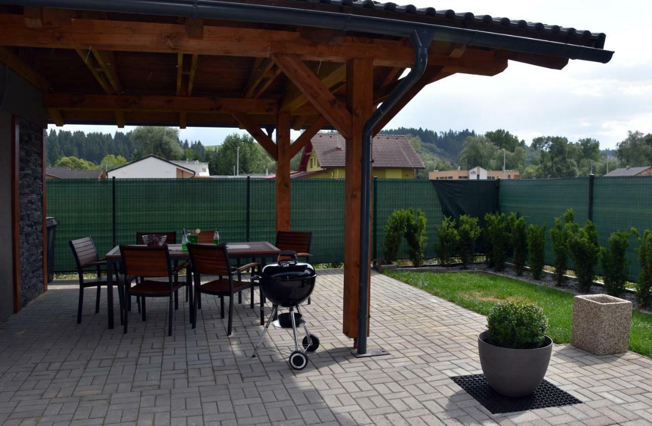 Elemir Appartement Bešeňová Buitenkant foto
