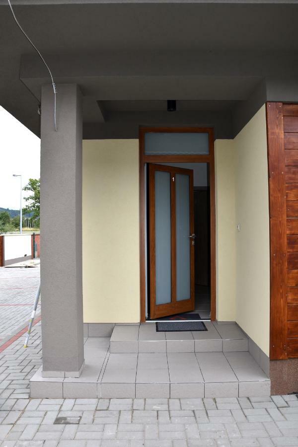 Elemir Appartement Bešeňová Buitenkant foto